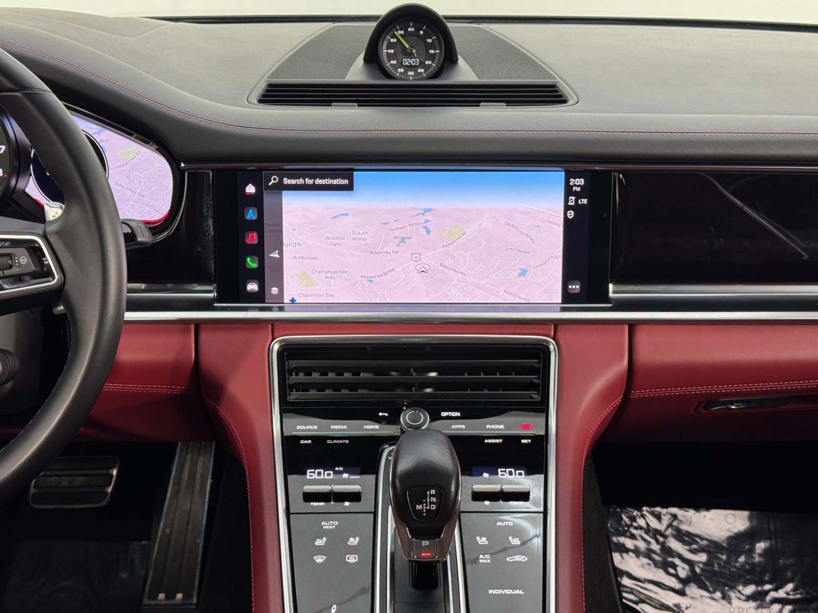 Used 2022 Porsche Panamera 4 w/ Premium Package AWD/4WD image 25