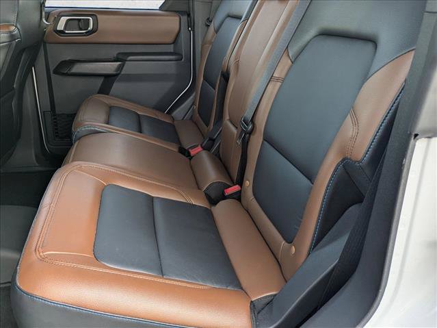 Used 2024 Ford Bronco Outer Banks AWD/4WD image 19