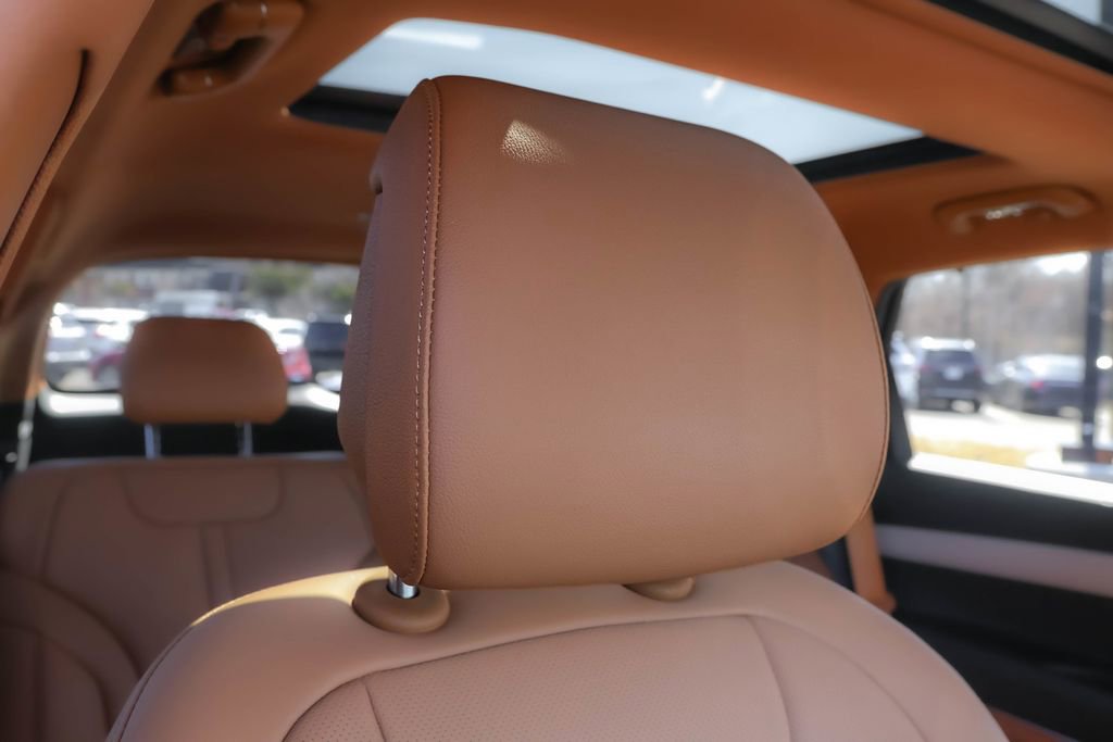 Used 2025 Genesis GV80 2.5T Advanced image 41