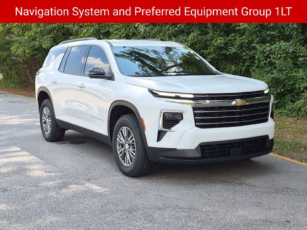 New 2027 Chevrolet Traverse LT FWD image 3