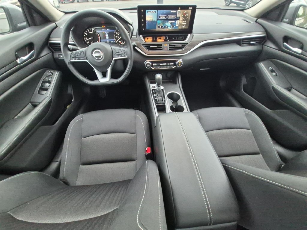 Used 2025 Nissan Altima 2.5 SV w/ SV Special Edition Package FWD image 24