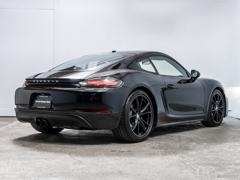 Used 2025 Porsche 718 Cayman RWD image 7
