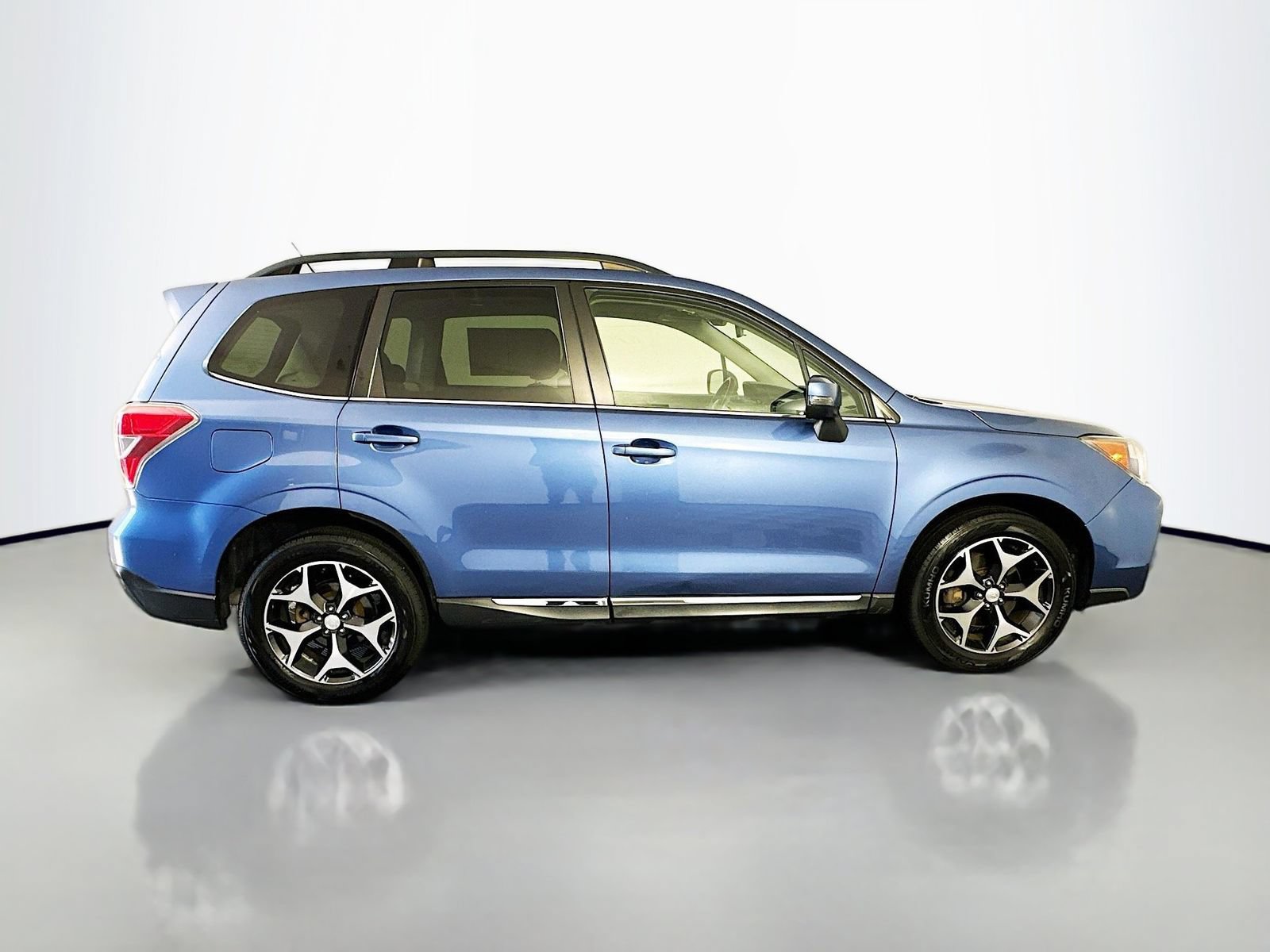 Used 2015 Subaru Forester 2.0XT Touring w/ Eyesight & Navigation System AWD/4WD image 8
