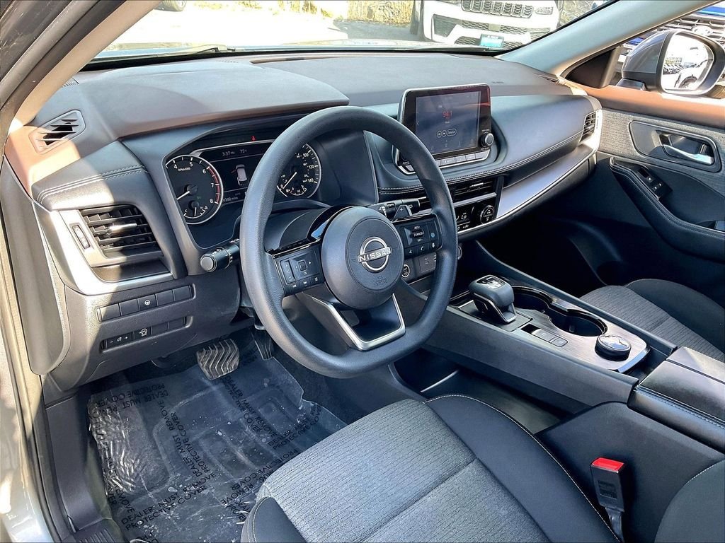 Used 2023 Nissan Rogue SV AWD/4WD image 8