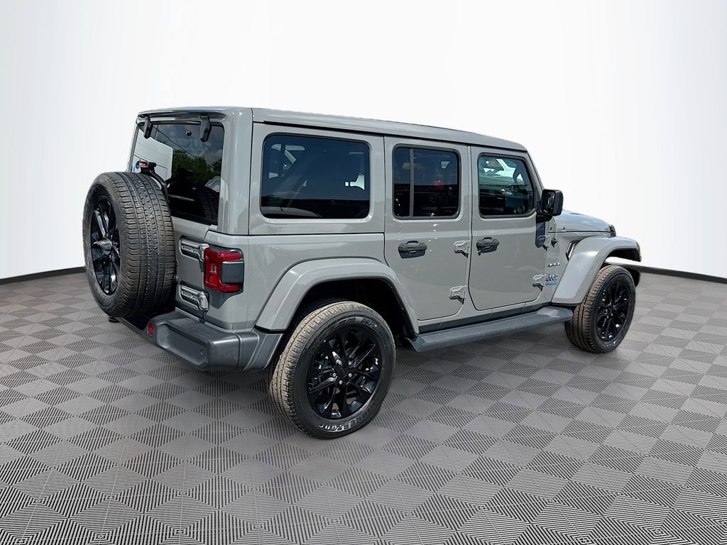 Used 2021 Jeep Wrangler Unlimited Sahara w/ Cold Weather Group image 6