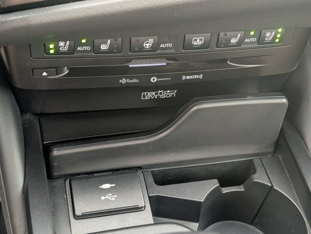 Used 2022 Lexus ES 300h Ultra Luxury w/ Protection Package (P3) FWD image 22