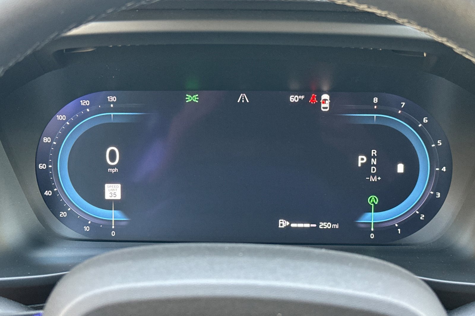 New 2025 Volvo XC40 B5 Plus w/ Climate Package image 30