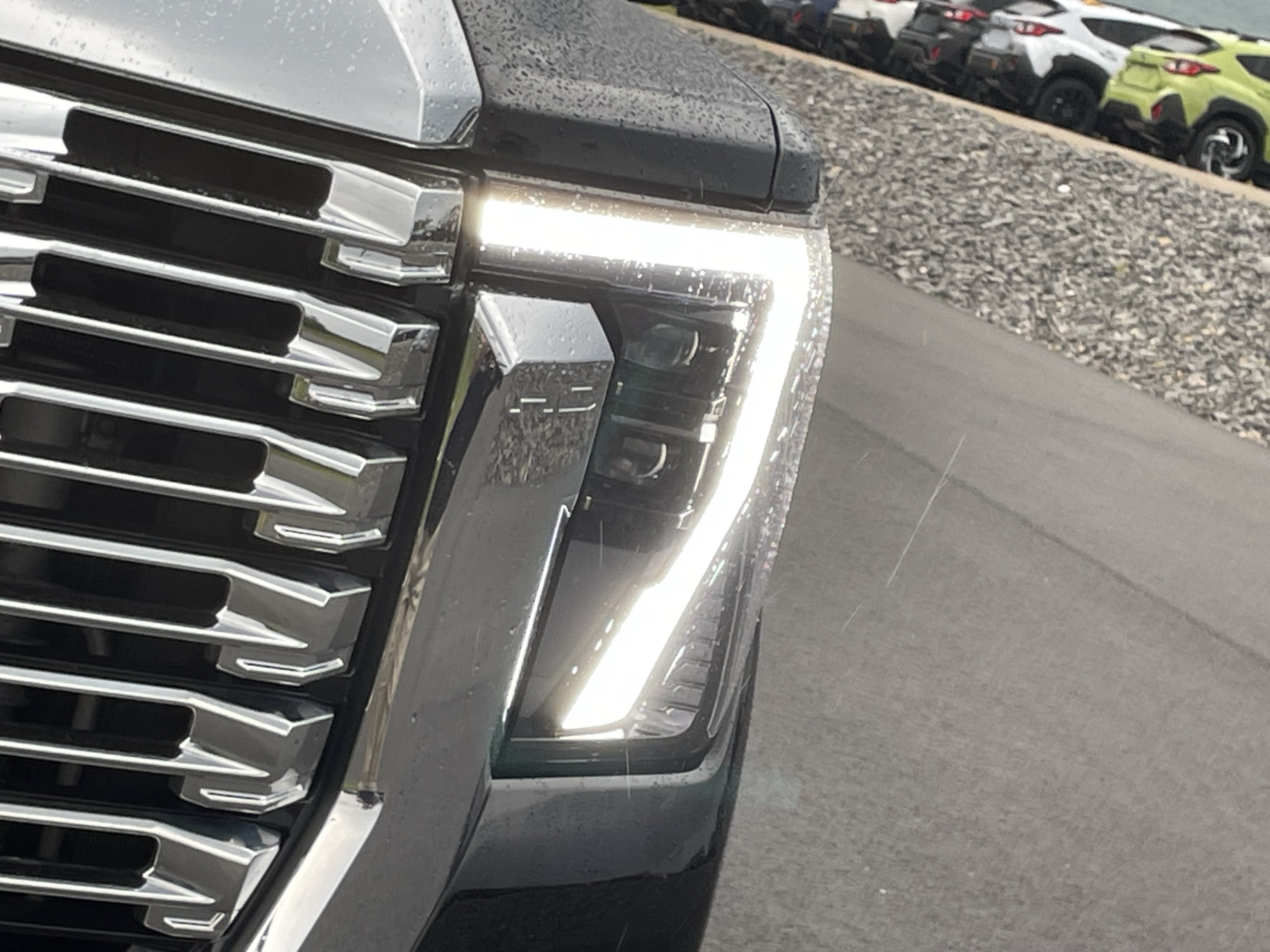 Used 2025 GMC Sierra 2500 Denali w/ Technology Package AWD/4WD image 9