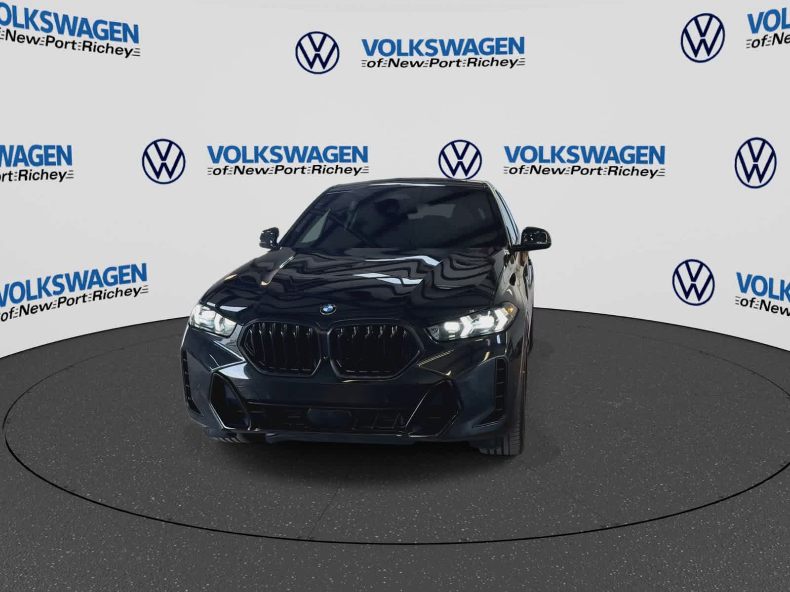 Used 2025 BMW X6 xDrive40i w/ Premium Package AWD/4WD image 3