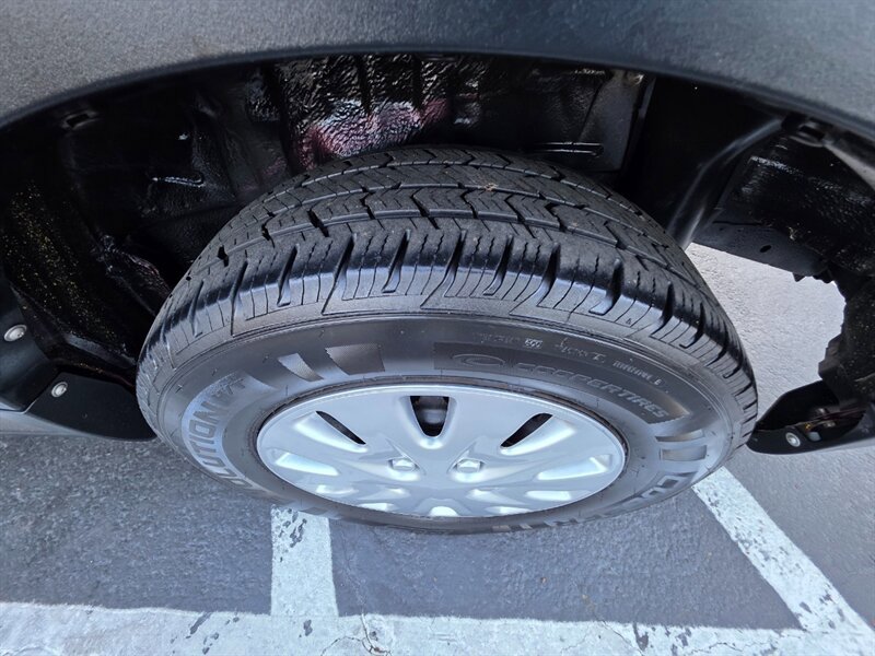 Used 2007 Honda Element LX image 42