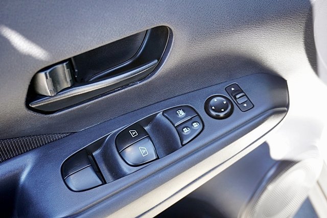 Certified 2024 Nissan Kicks S FWD image 31