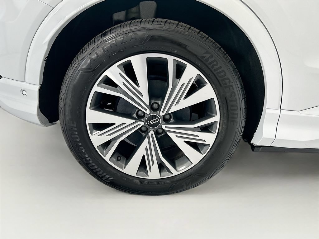 Certified 2023 Audi Q4 e-tron Premium w/ Premium Plus RWD image 32