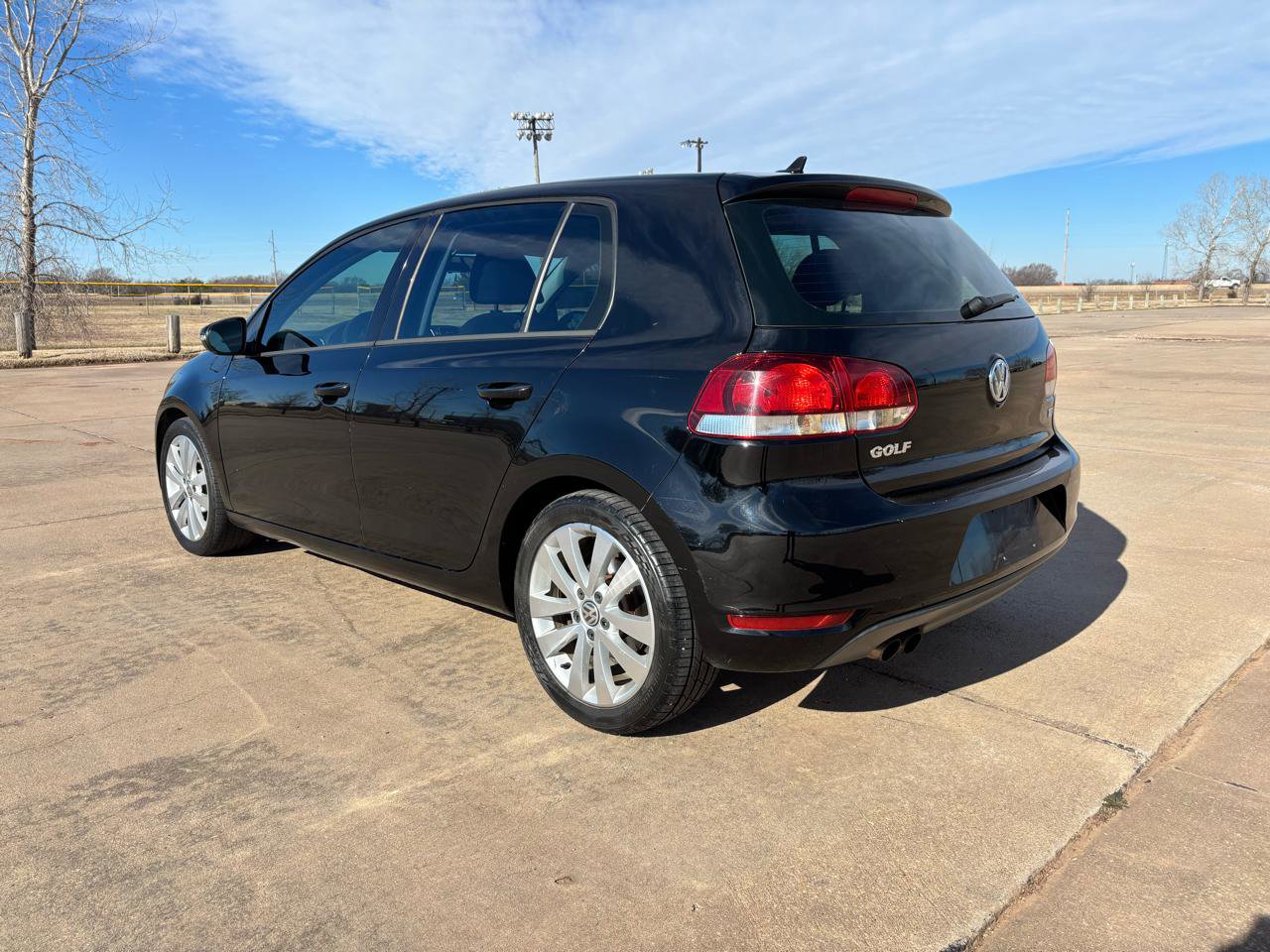 Used 2014 Volkswagen Golf TDI image 6