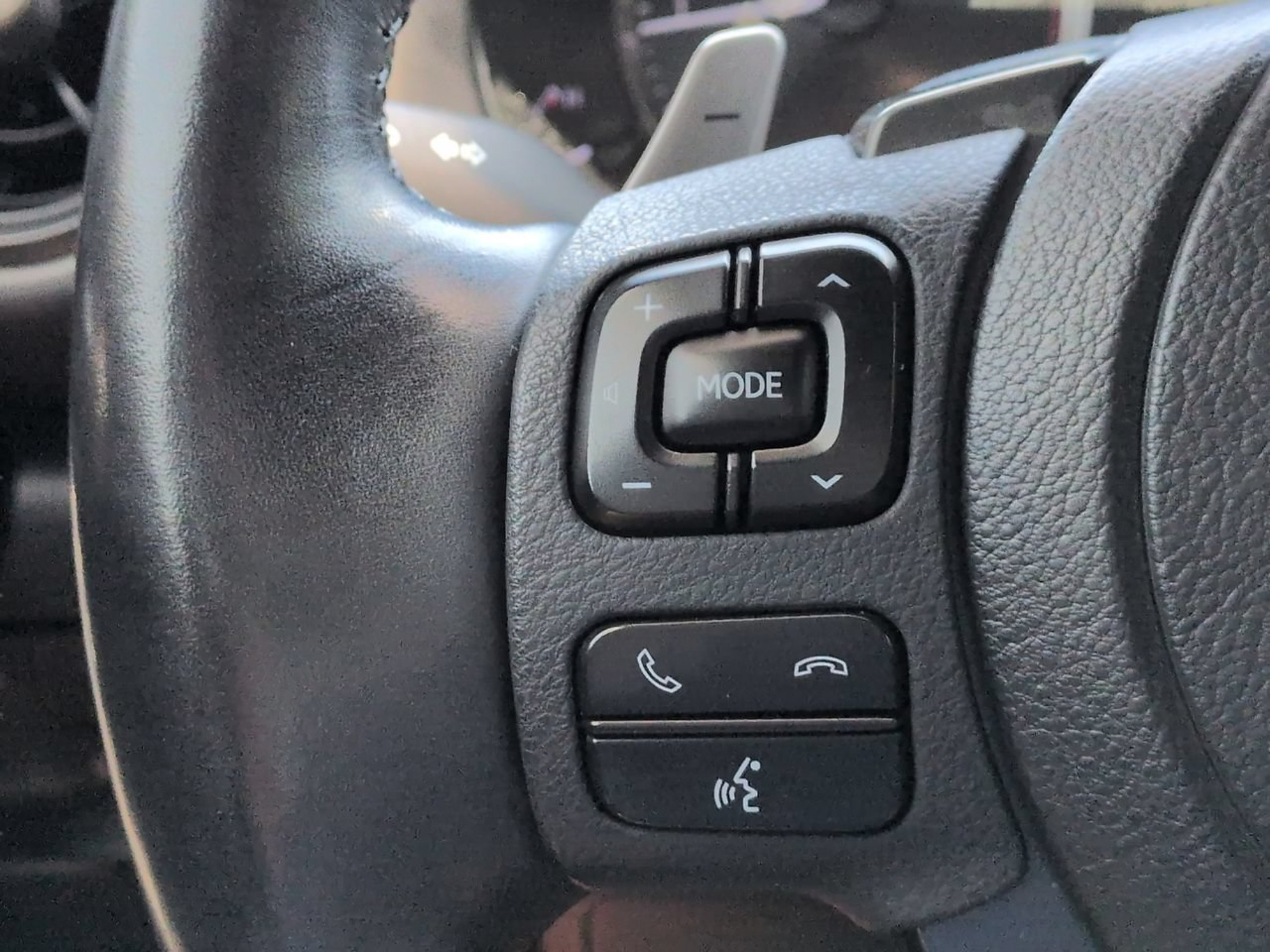 Used 2023 Lexus IS 300 w/ Premium Package RWD image 29
