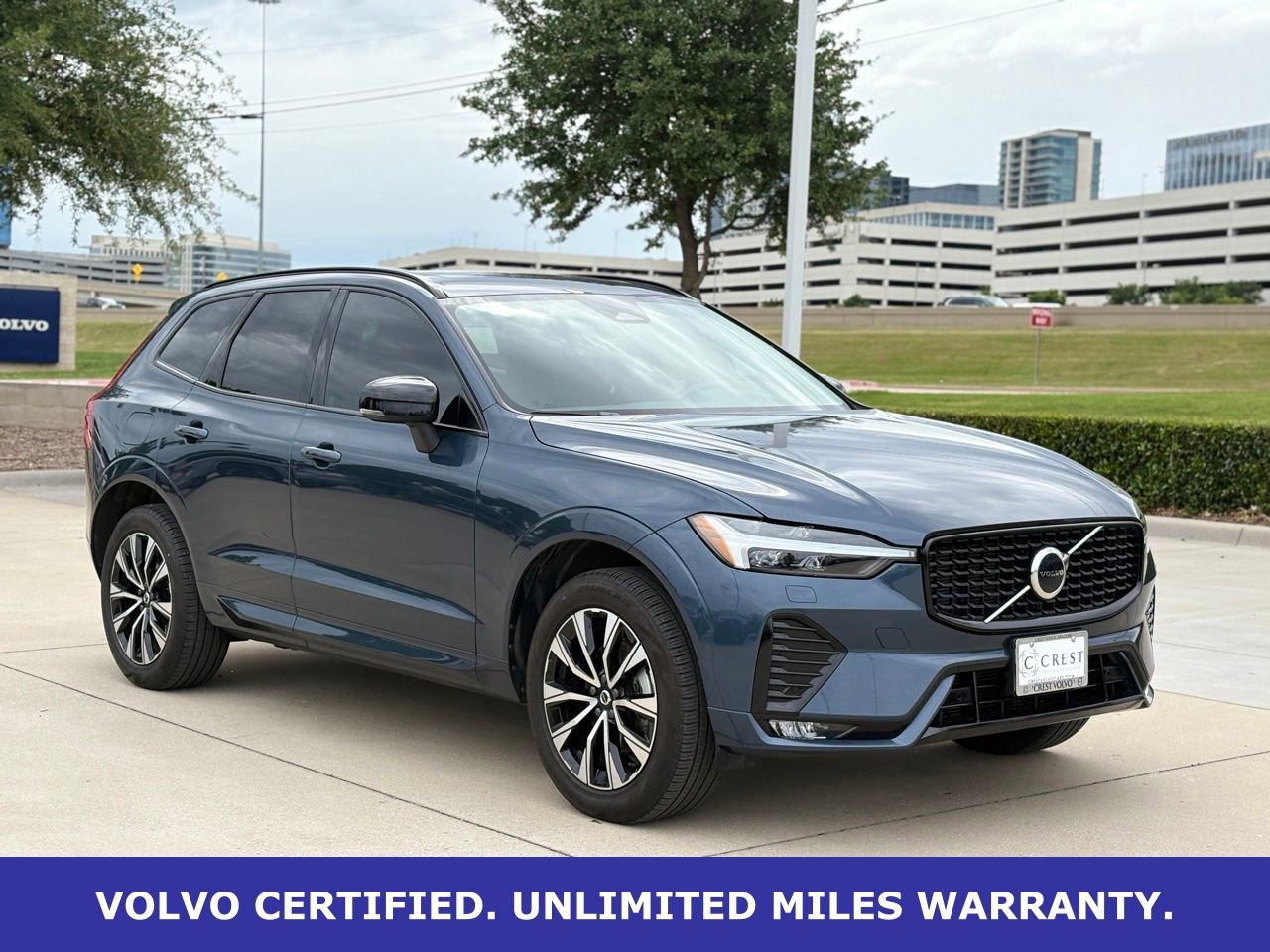 Certified 2025 Volvo XC60 B5 Core AWD/4WD image 4