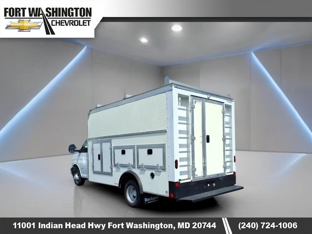 Used 2022 Chevrolet Express 3500 w/ Power Convenience Package RWD image 8