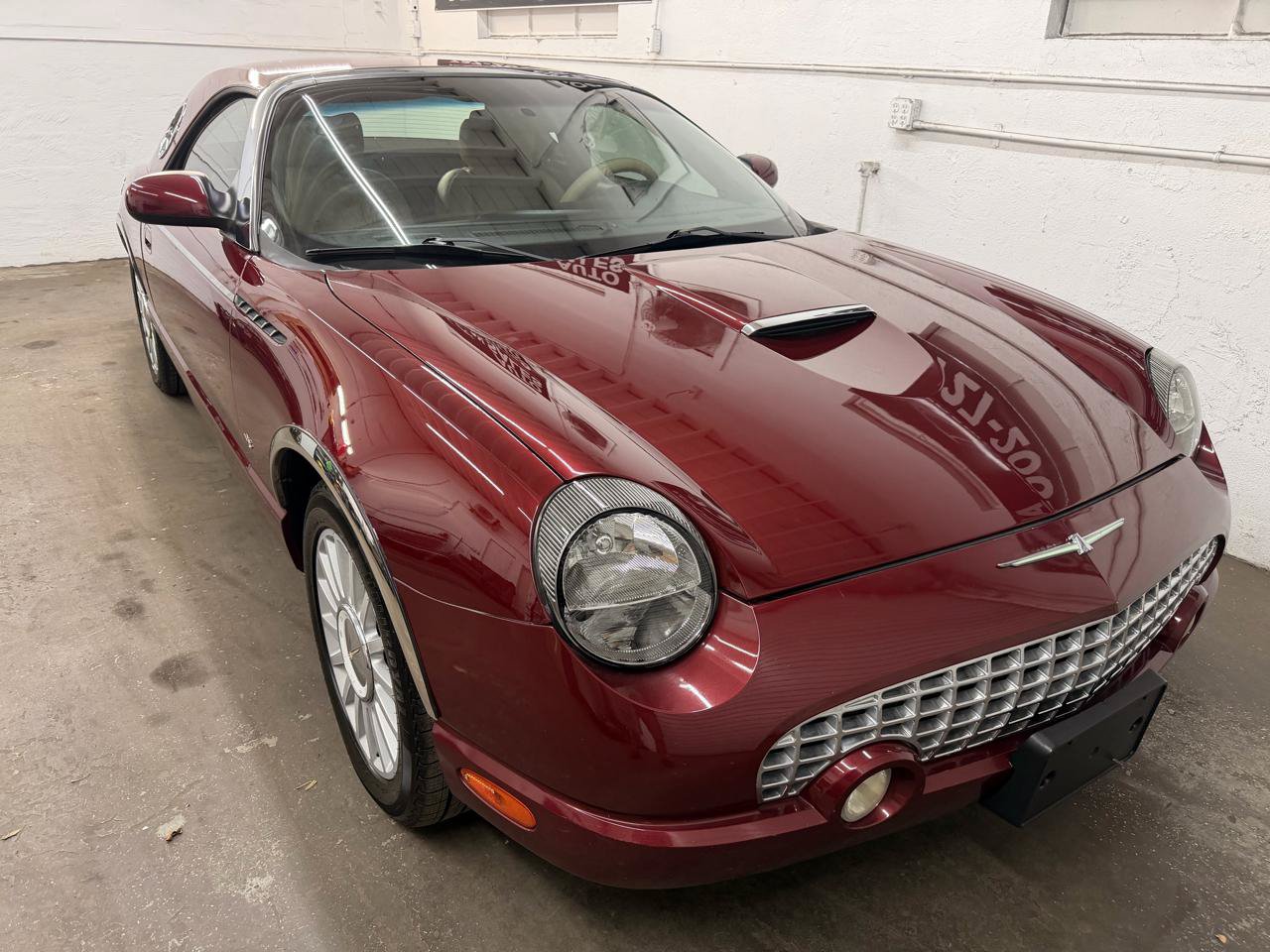 Used 2004 Ford Thunderbird RWD image 7