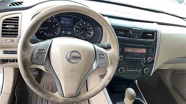 Used 2014 Nissan Altima 2.5 S FWD image 5