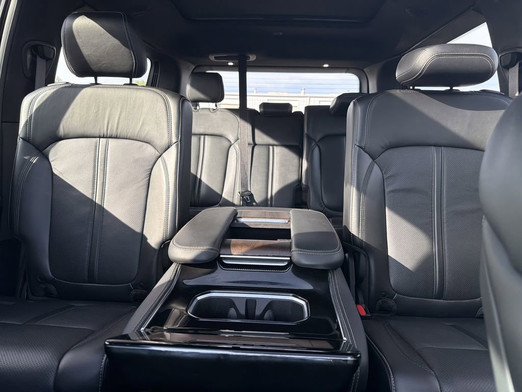 Used 2022 Jeep Grand Wagoneer Series I AWD/4WD image 19