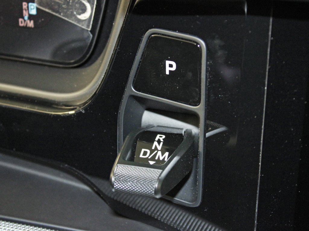 Used 2025 Porsche Cayenne image 26