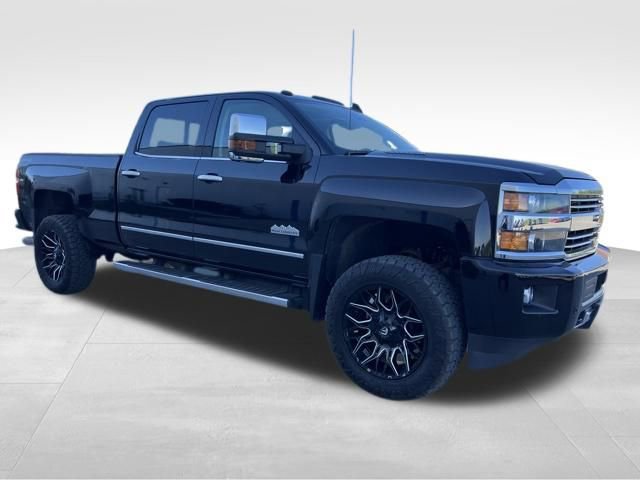 Used 2016 Chevrolet Silverado 2500 High Country w/ Duramax Plus Package AWD/4WD image 5
