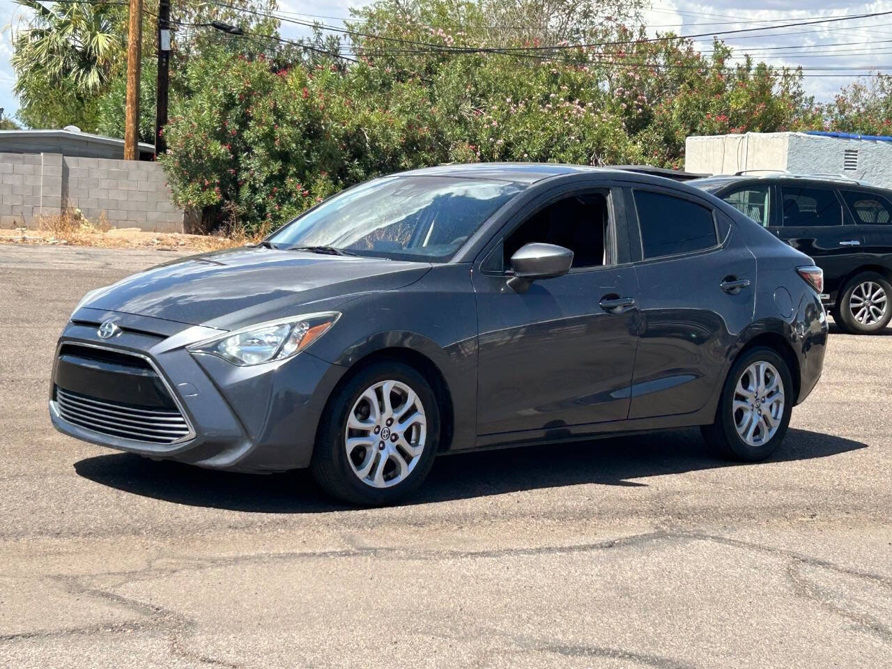 Used 2016 Scion iA FWD image 7