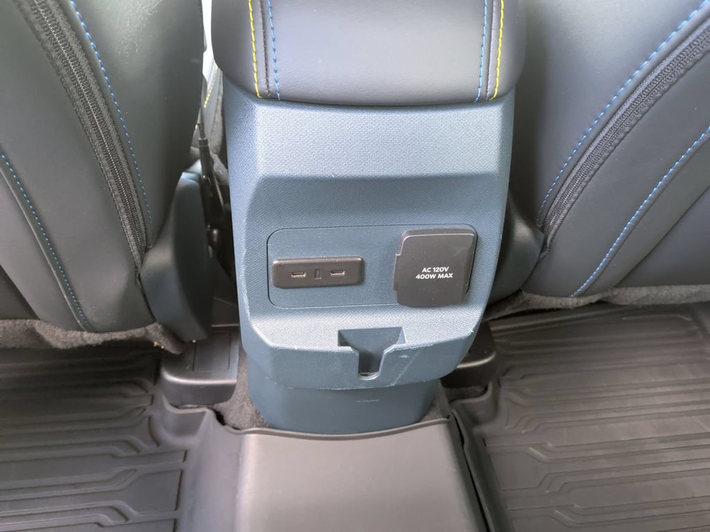 Used 2025 Ford Maverick Lobo AWD/4WD image 18