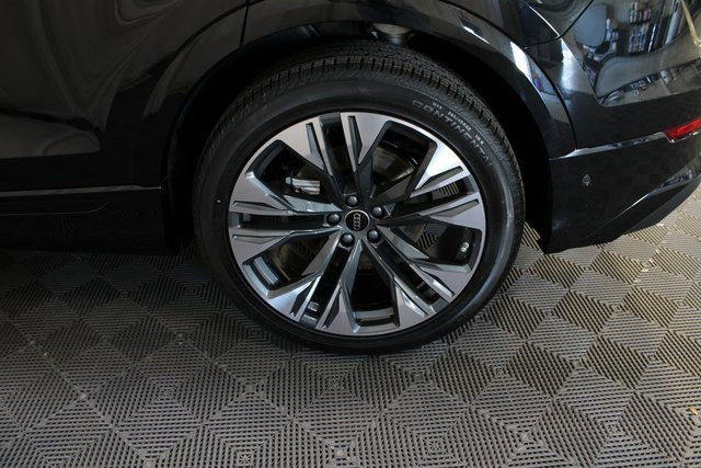 New 2026 Audi Q8 Premium Plus image 25