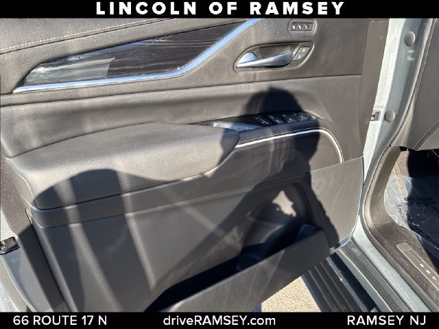 Used 2023 Cadillac Escalade Sport AWD/4WD image 12