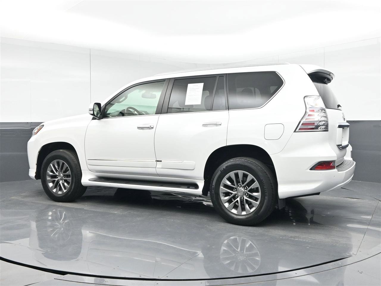 Used 2016 Lexus GX 460 Luxury AWD/4WD image 7