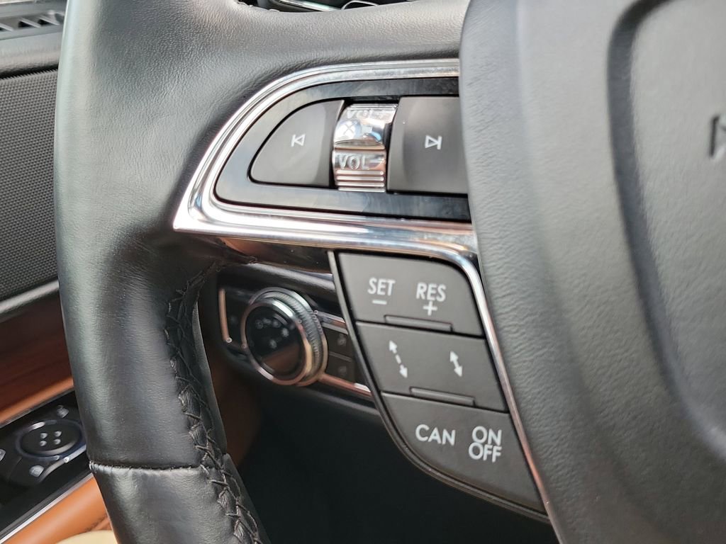 Used 2018 Lincoln Navigator L Reserve w/ Technology Package image 29