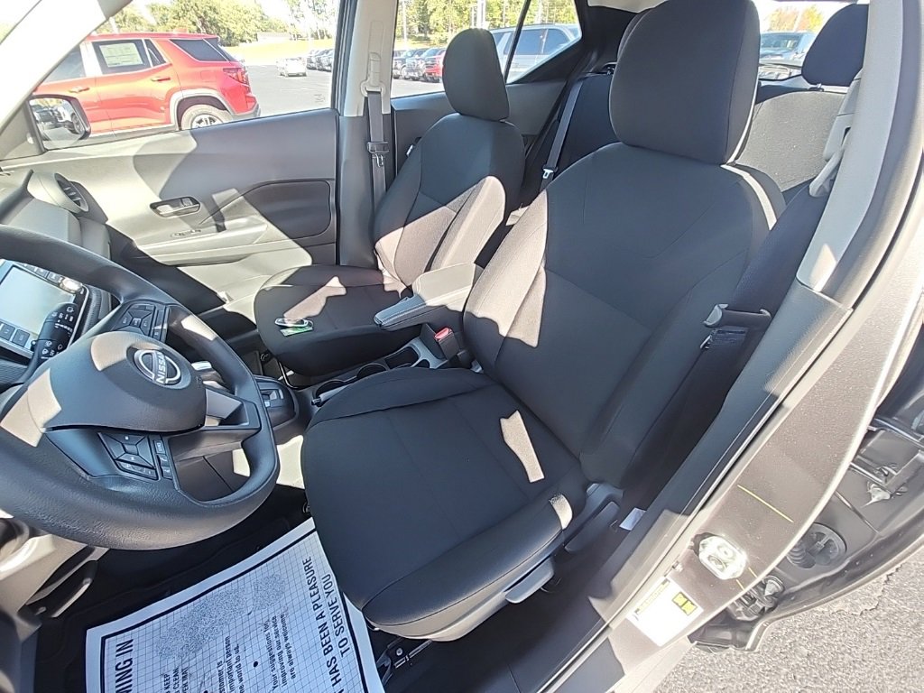 Used 2025 Nissan Kicks Play S image 13