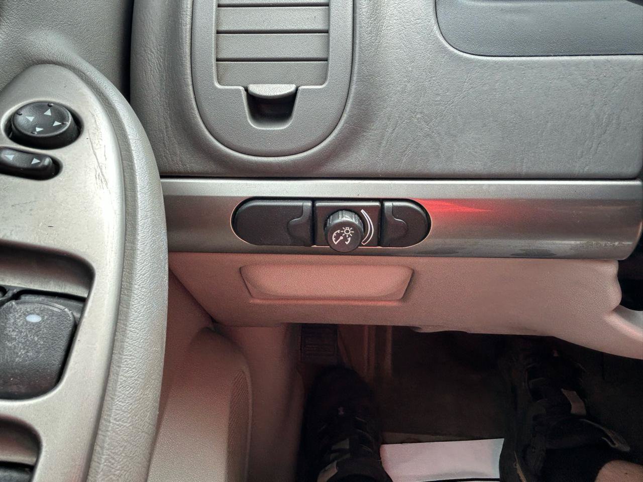 Used 2006 Chevrolet Malibu LS FWD image 21