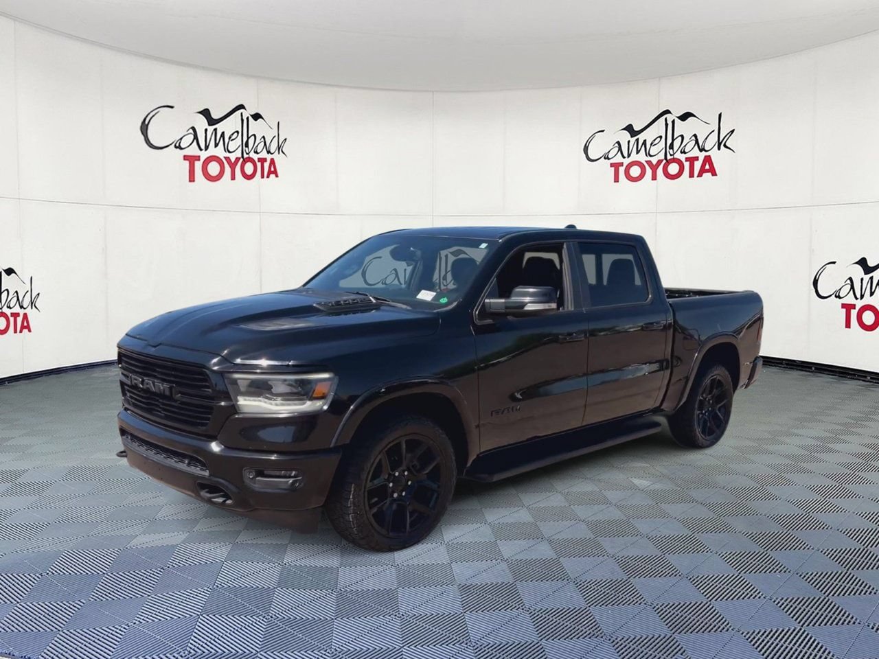 Used 2020 RAM 1500 Laramie AWD/4WD image 7