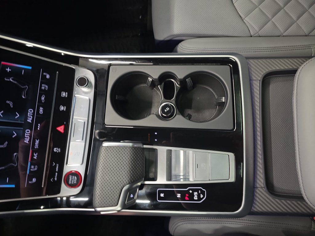 Used 2026 Audi SQ7 Prestige AWD/4WD image 29