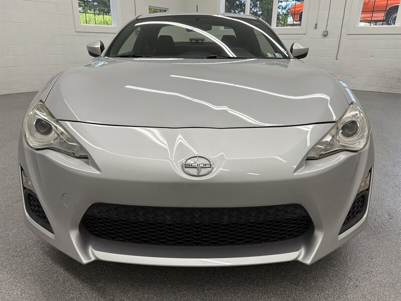 Used 2013 Scion FR-S RWD image 2