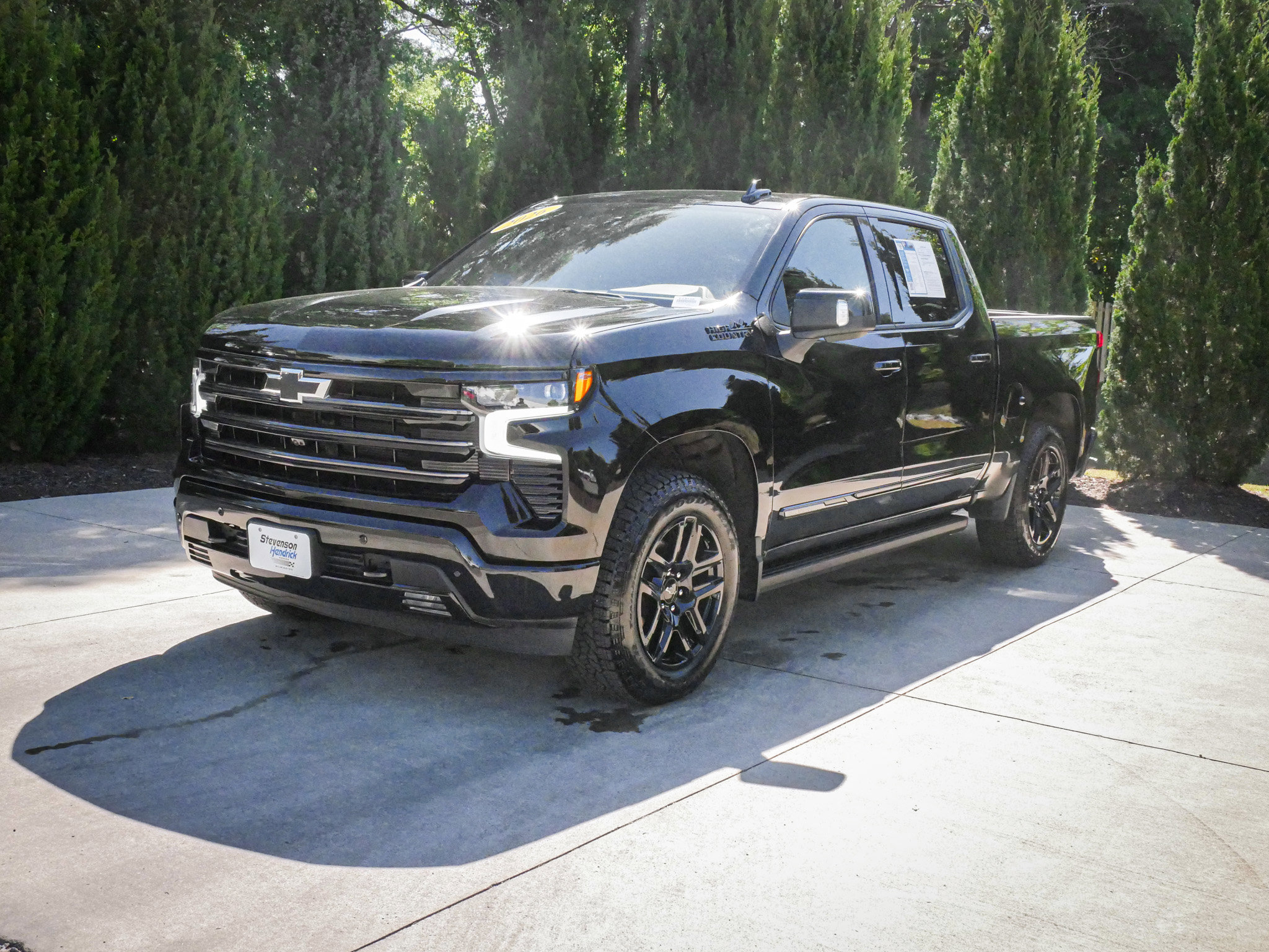 Used 2026 Chevrolet Silverado 1500 High Country w/ Midnight Edition AWD/4WD image 5