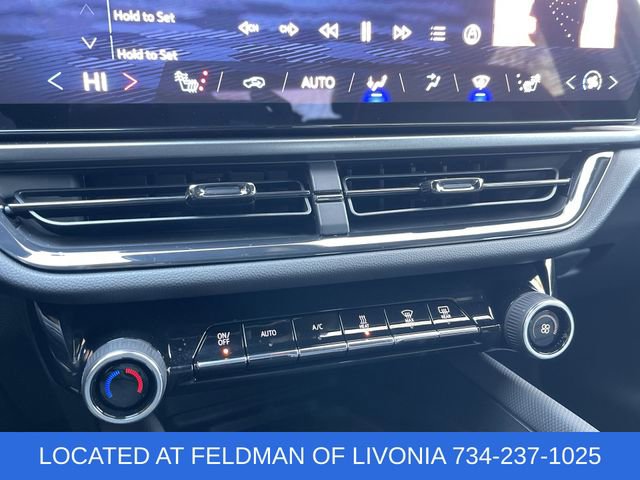 Used 2024 Chevrolet Equinox EV RS image 16