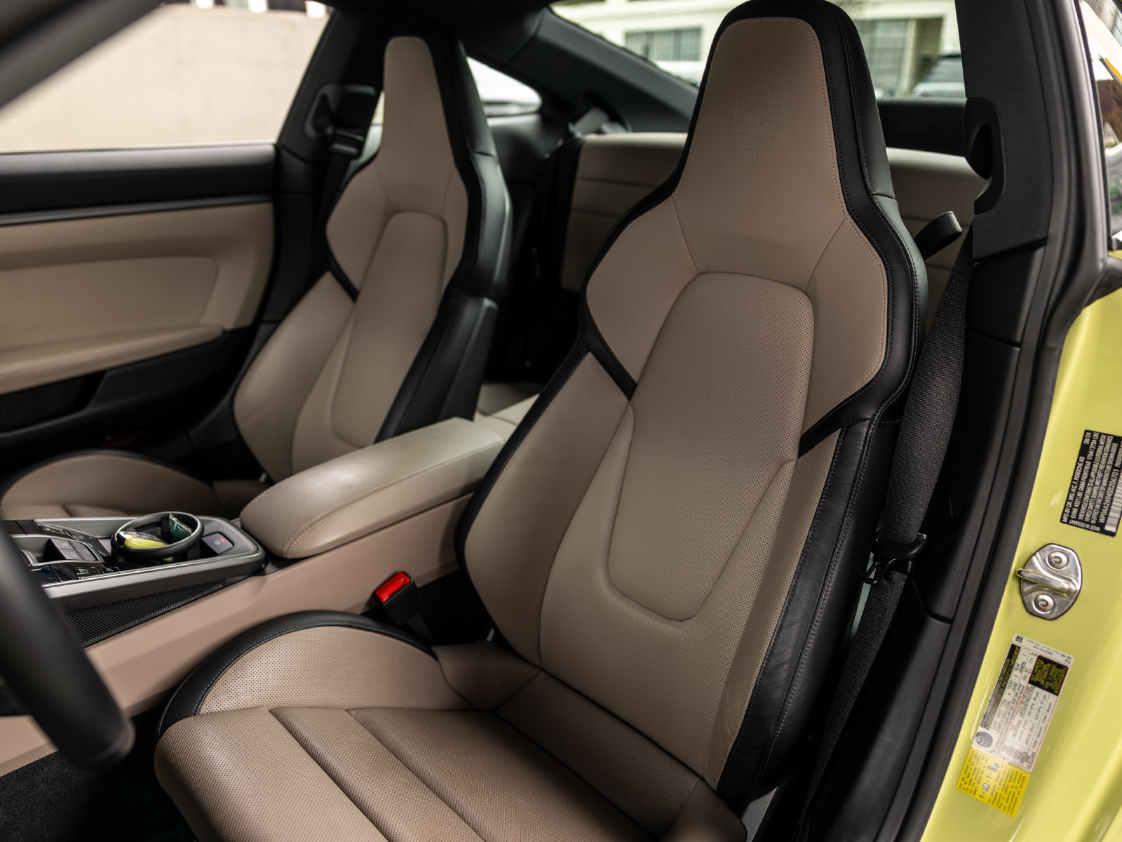 Certified 2025 Porsche 911 Carrera RWD image 5
