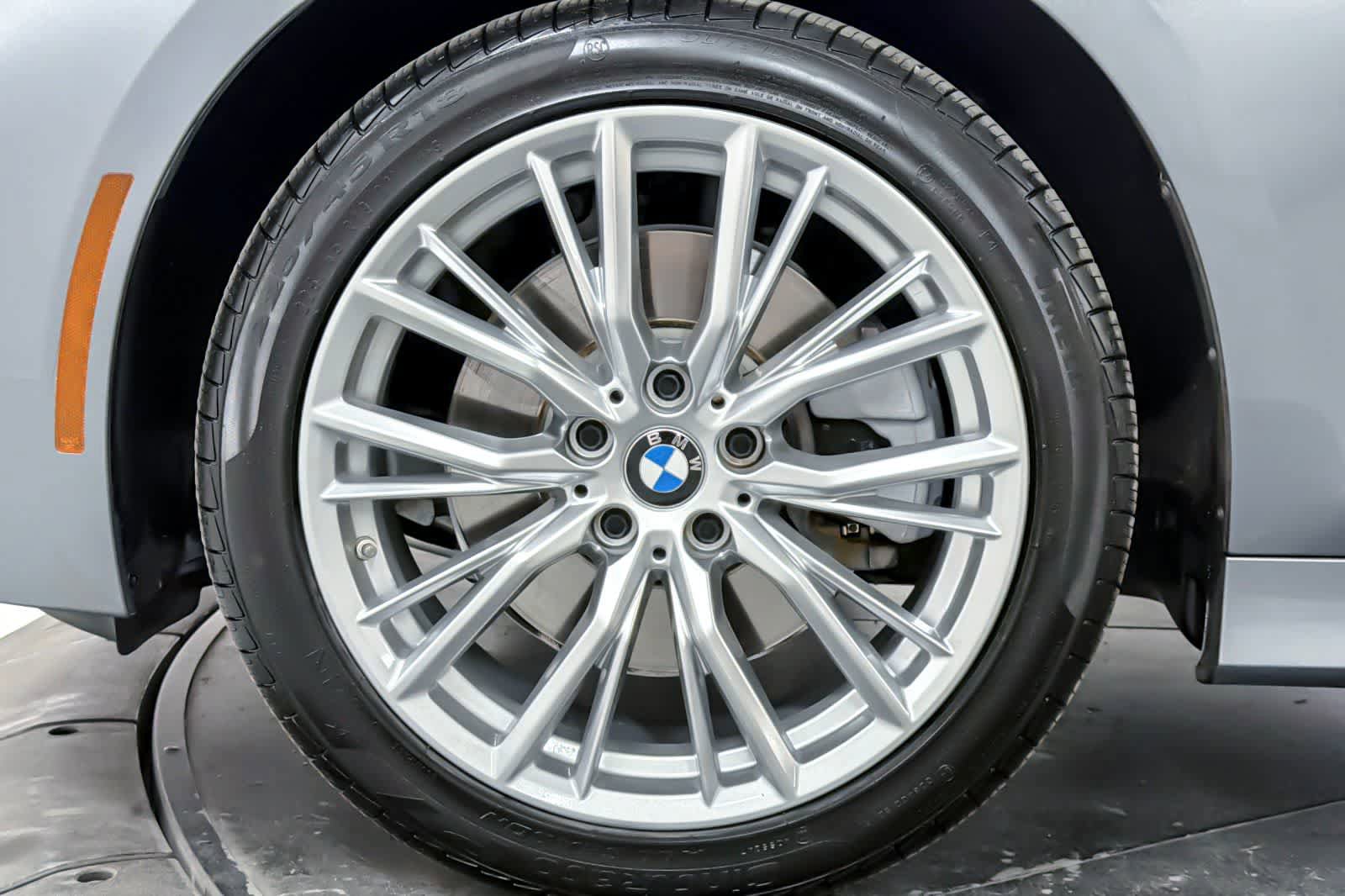 Used 2023 BMW 330i xDrive Sedan w/ Premium Package AWD/4WD image 26