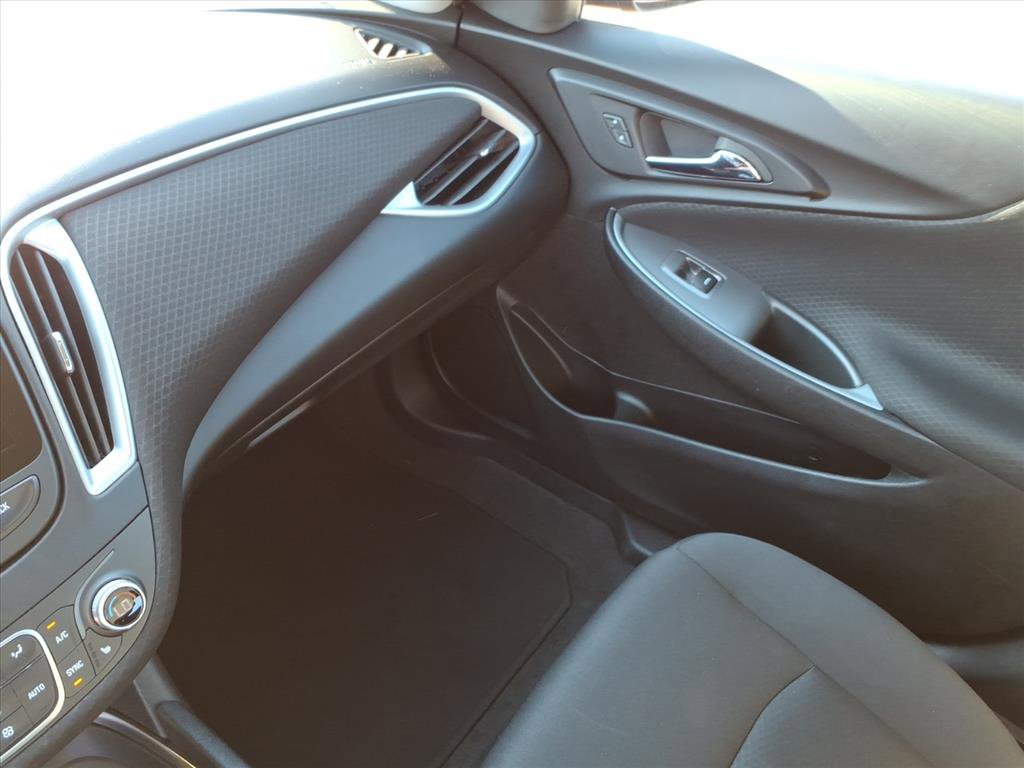 Used 2024 Chevrolet Malibu LT image 30