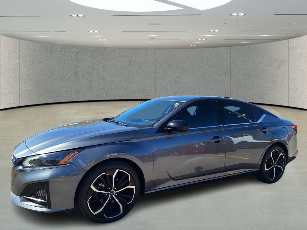 Used 2025 Nissan Altima 2.5 SR