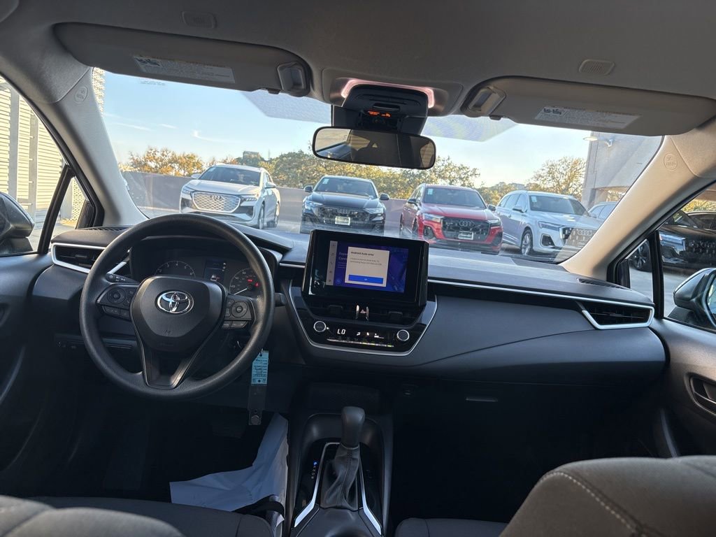 Used 2025 Toyota Corolla LE image 18