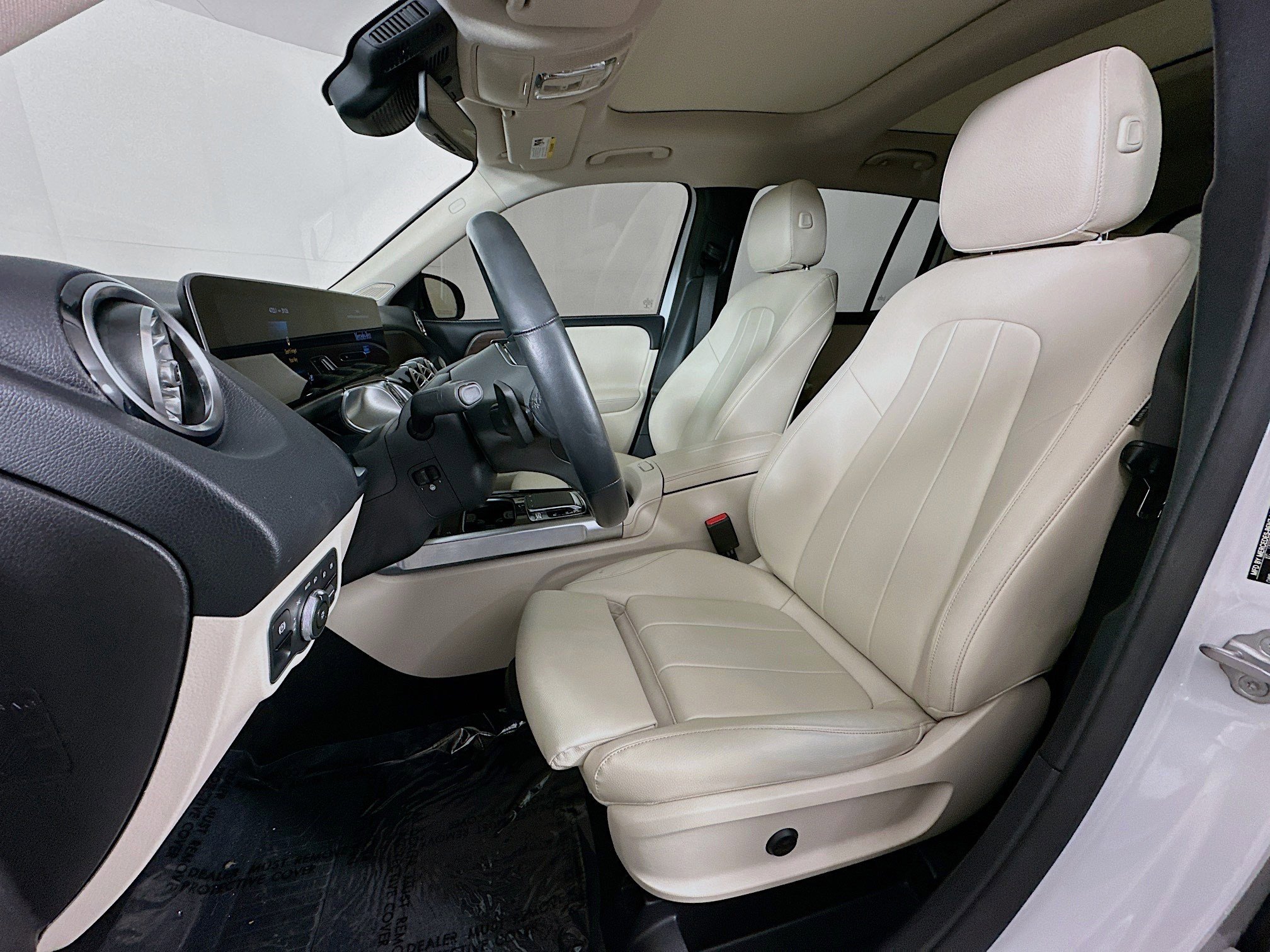 Used 2020 Mercedes-Benz GLB 250 4MATIC image 22