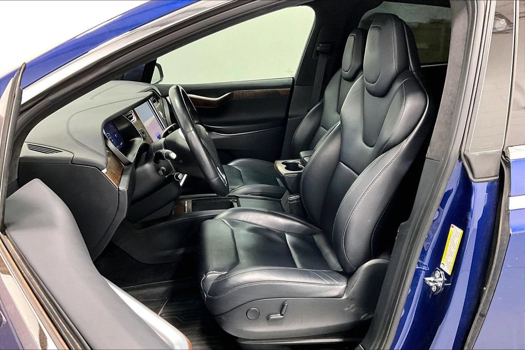 Used 2017 Tesla Model X 90D AWD/4WD image 31
