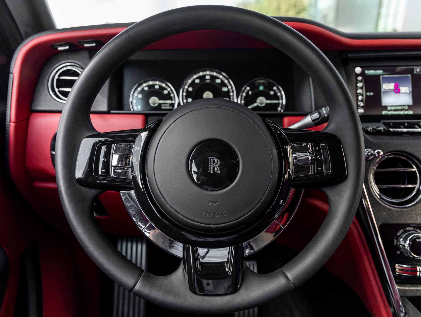 Certified 2023 Rolls-Royce Cullinan image 30