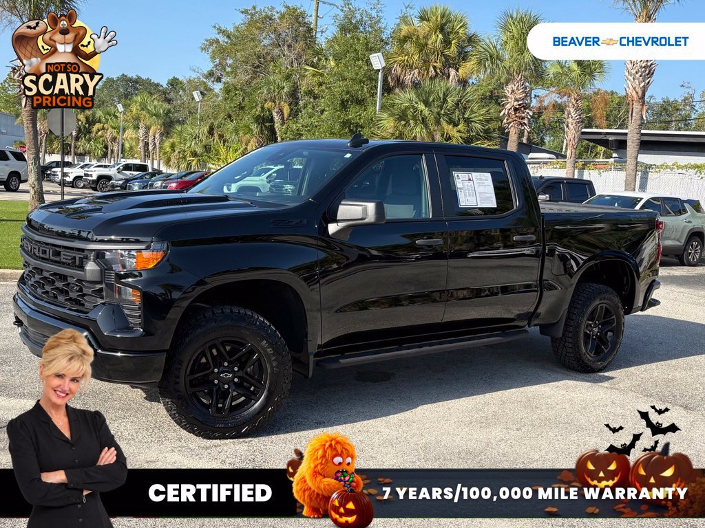 Used 2025 Chevrolet Silverado 1500 Custom Trail Boss w/ Dark Appearance Package AWD/4WD image 1