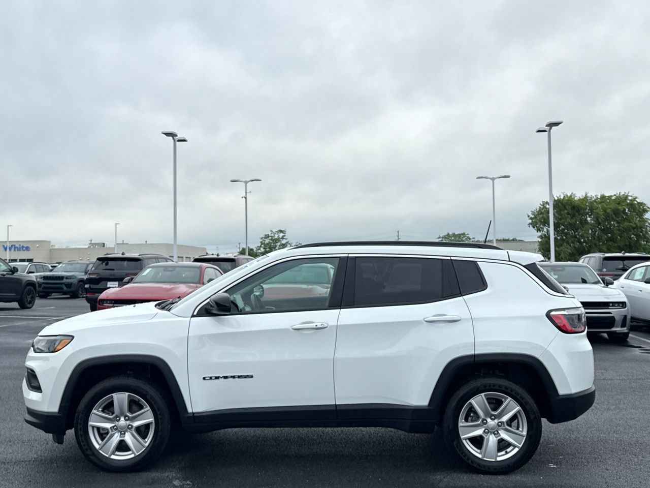 Used 2022 Jeep Compass Latitude w/ Convenience Group AWD/4WD image 6