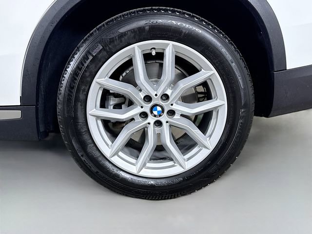 Used 2021 BMW X5 xDrive40i w/ Convenience Package AWD/4WD image 32