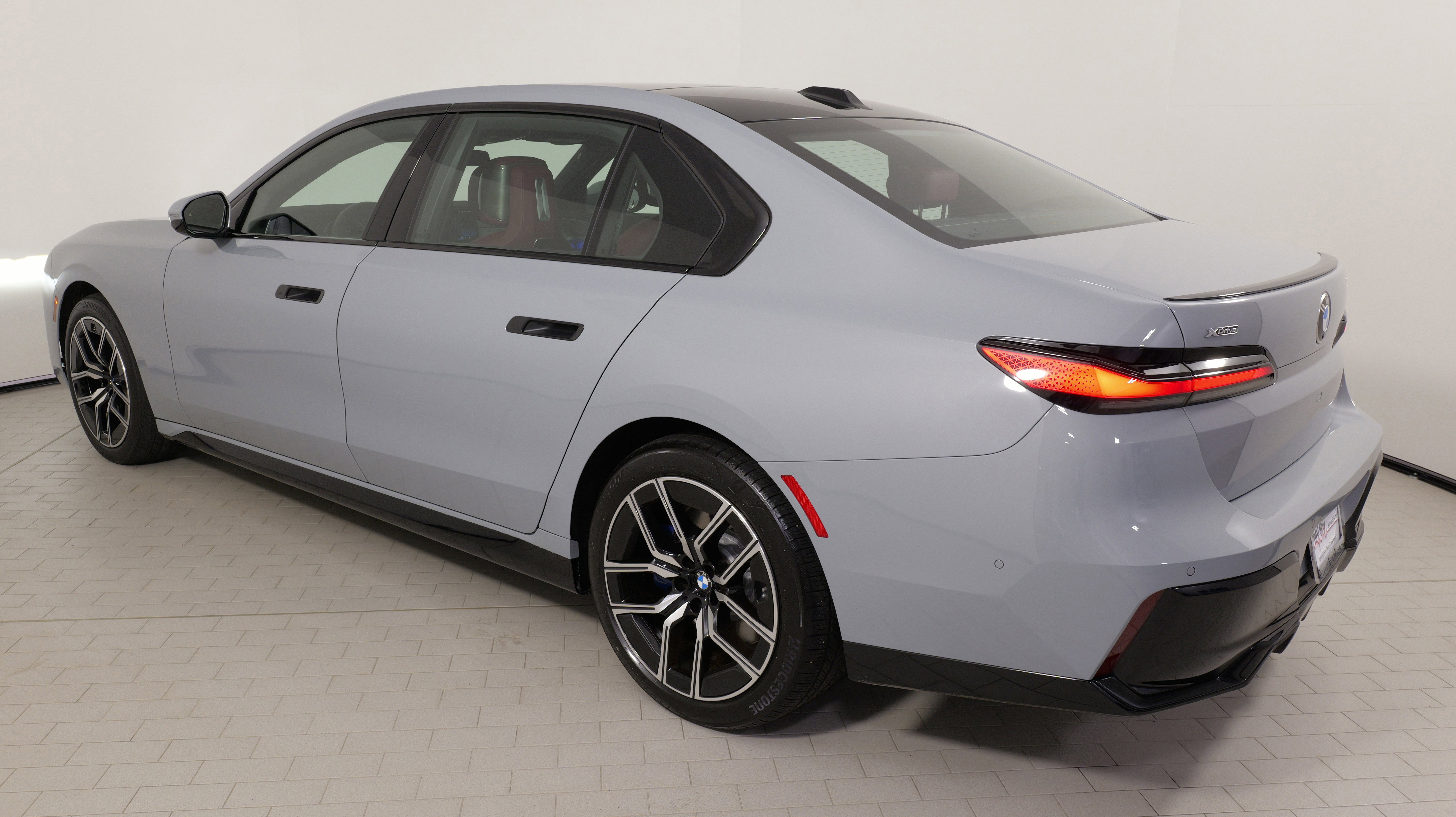 Used 2024 BMW 740i xDrive image 14